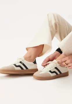 Cuzima Sneaker