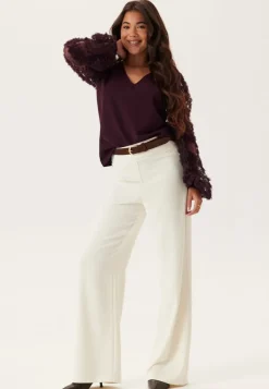 3D Floral Sleeve V-neck Top