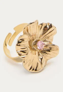 Daisy Ring Celebration