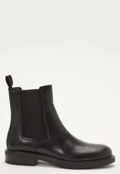 Freya Classic Leather Boots