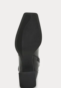 Hedda Classic Boots