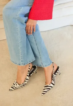 Kari Slingback