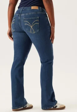 Low Embroidery Pocket Jeans