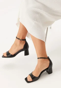 Low Heel Sandal