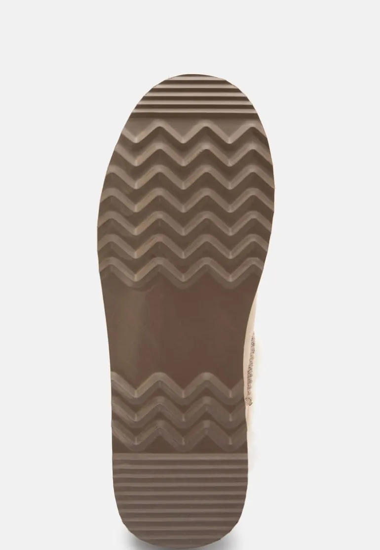 Low Platform Slip-in