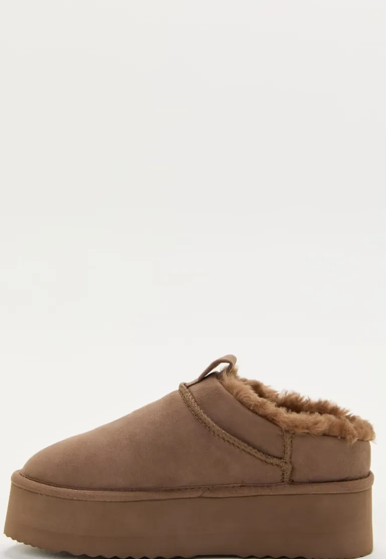 Low Platform Slip-in