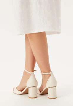 Mid Heel Sandal