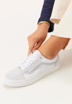 Old Skool Sneakers