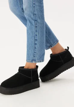 Platform Winter Boot In Suede