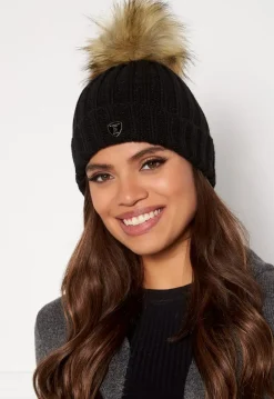 Pom Pom Hat