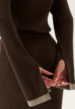Round Neck Rib Knitted Maxi Dress