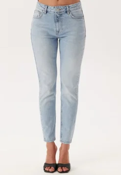 Slim Ankle Jeans