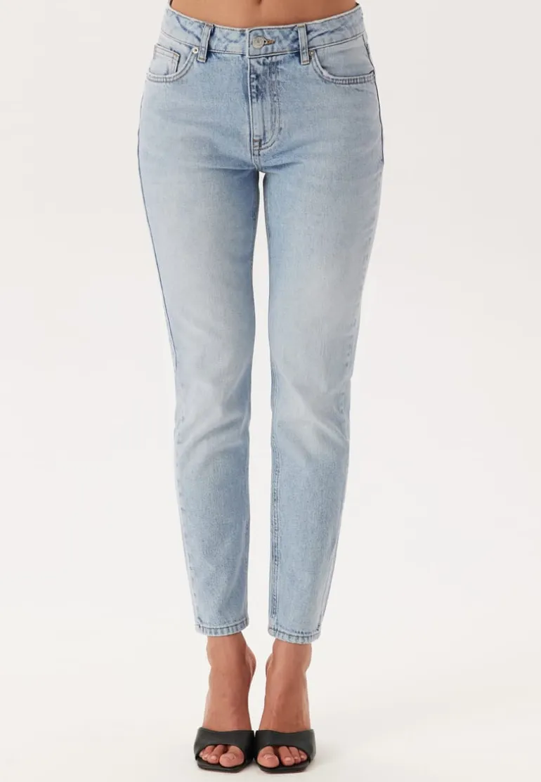 Slim Ankle Jeans