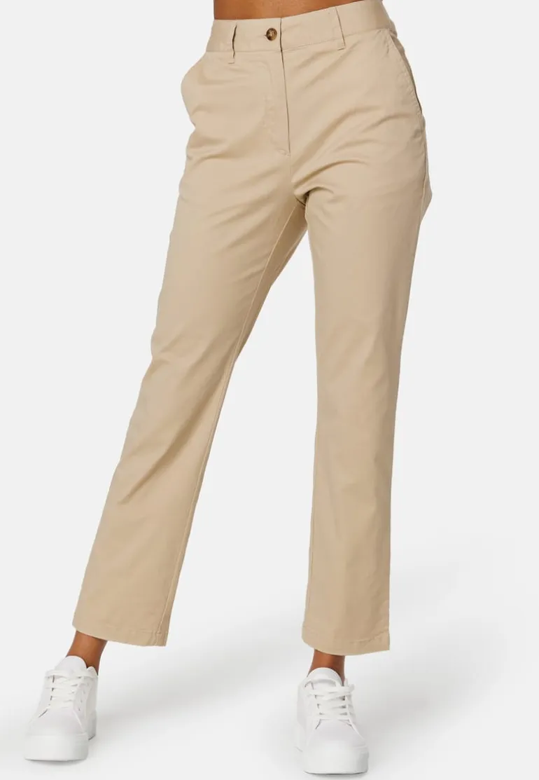 Slim Chinos