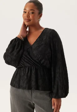 Structure Floral Top