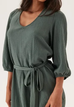 Structured Puff Sleeve Midi Dress