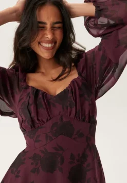 Sweetheart L/S Dress