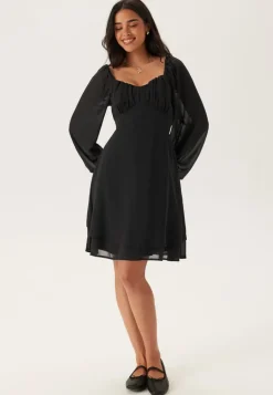 Sweetheart L/S Dress