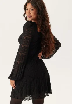 Sweetheart Short Lace Dress