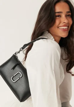 The Pochette