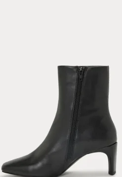 Vendela Classic Leather Boots