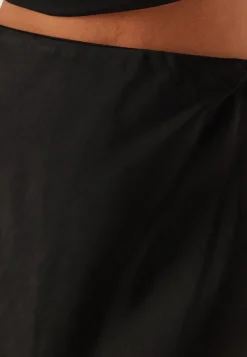 Vilea Ankle Skirt