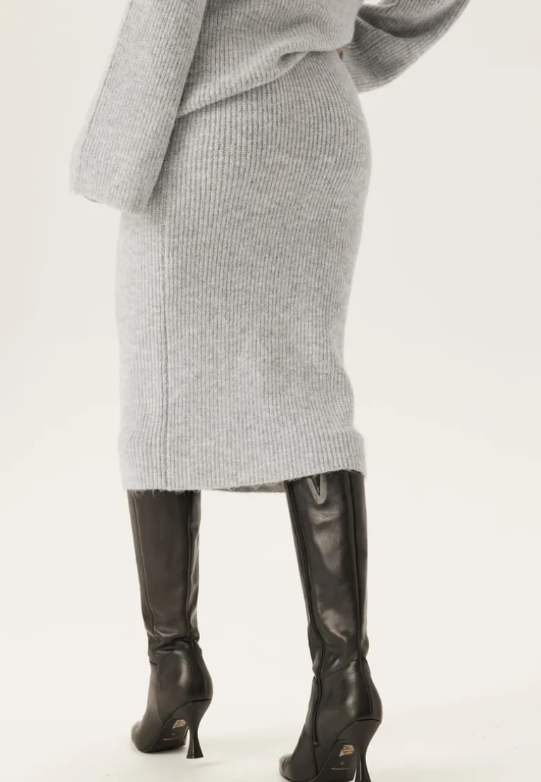 Viretta Pencil Knit Skirt