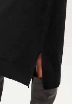 Viril Crew Neck Midi Dress