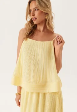 Yasriva Strap Top